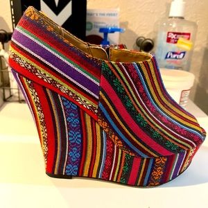 7.5 Steve Madden Wedges
